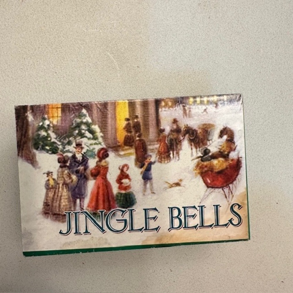 Vintage Jingle Bells Miniature Christmas Village Scene‎ Display Music Box